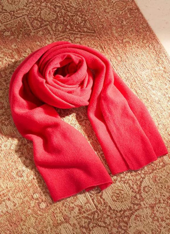Shop Sud Express Echarpe En Cachemire Framboise Elise