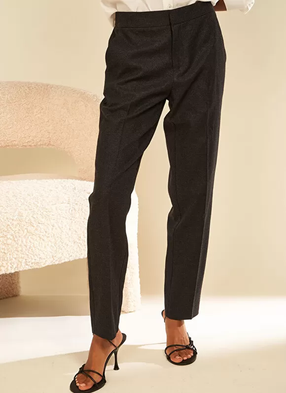 New Sud Express Pantalon Tailleur Noir Pao