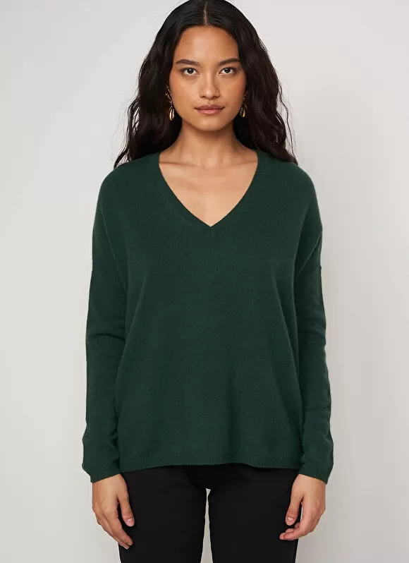 Online Sud Express Pull Au Volume Oversize Et A Manches Longues Pres Du Corps Basilic Monjoe
