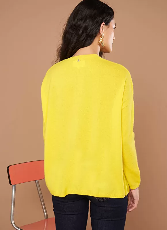 Online Sud Express Pull Au Volume Oversize Et A Manches Longues Pres Du Corps Jaune Monjoe