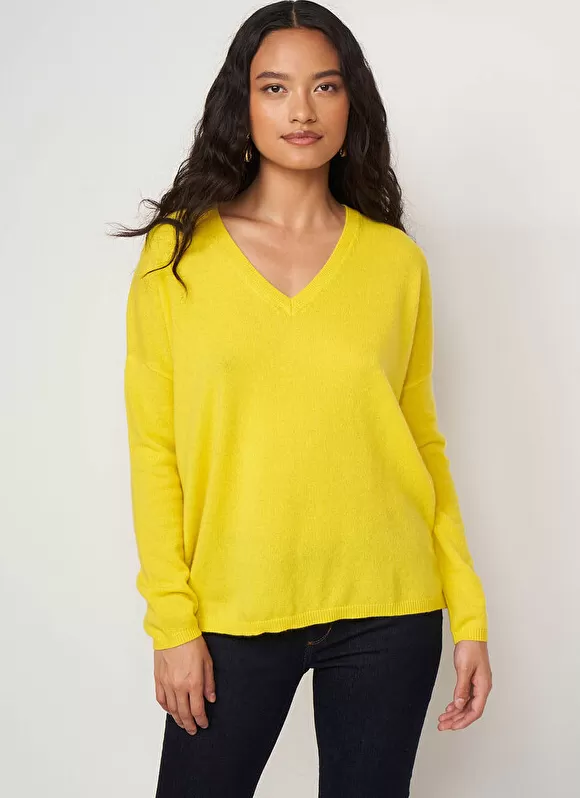 Online Sud Express Pull Au Volume Oversize Et A Manches Longues Pres Du Corps Jaune Monjoe