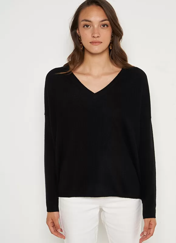 Discount Sud Express Pull Au Volume Oversize Et A Manches Longues Pres Du Corps Noir Monjoe