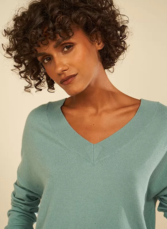 Online Sud Express Pull Col V A Maille Douce Celadon Marseillan