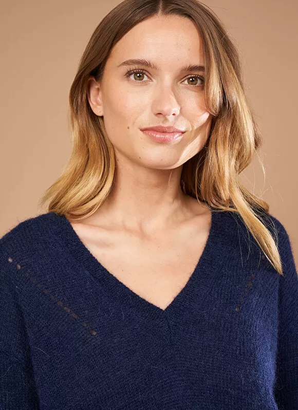 New Sud Express Pull Col V En Mohair Marine Mannakay