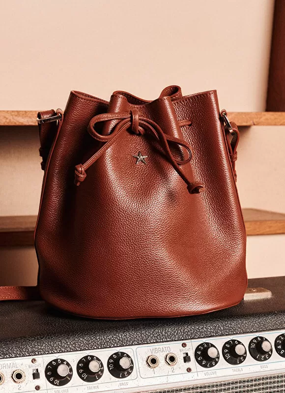 Online Sud Express Sac En Cuir Camel Soubaya