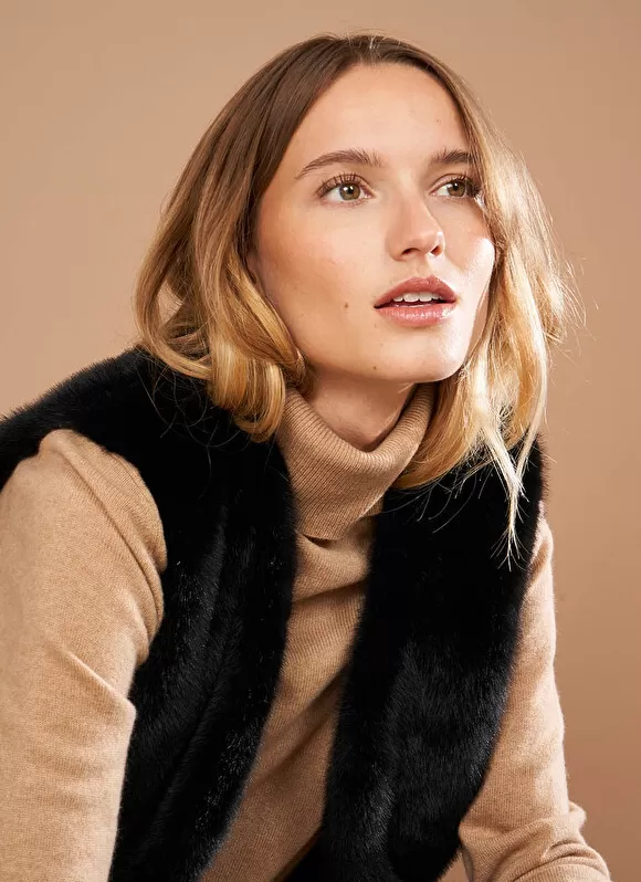 Shop Sud Express Veste Sans Manches Fausse Fourrure Noir Garinko